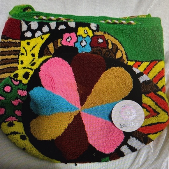 Frida Kahlo - Wayuu Patchwork Shoulder Bag - Picture 5 of 11
